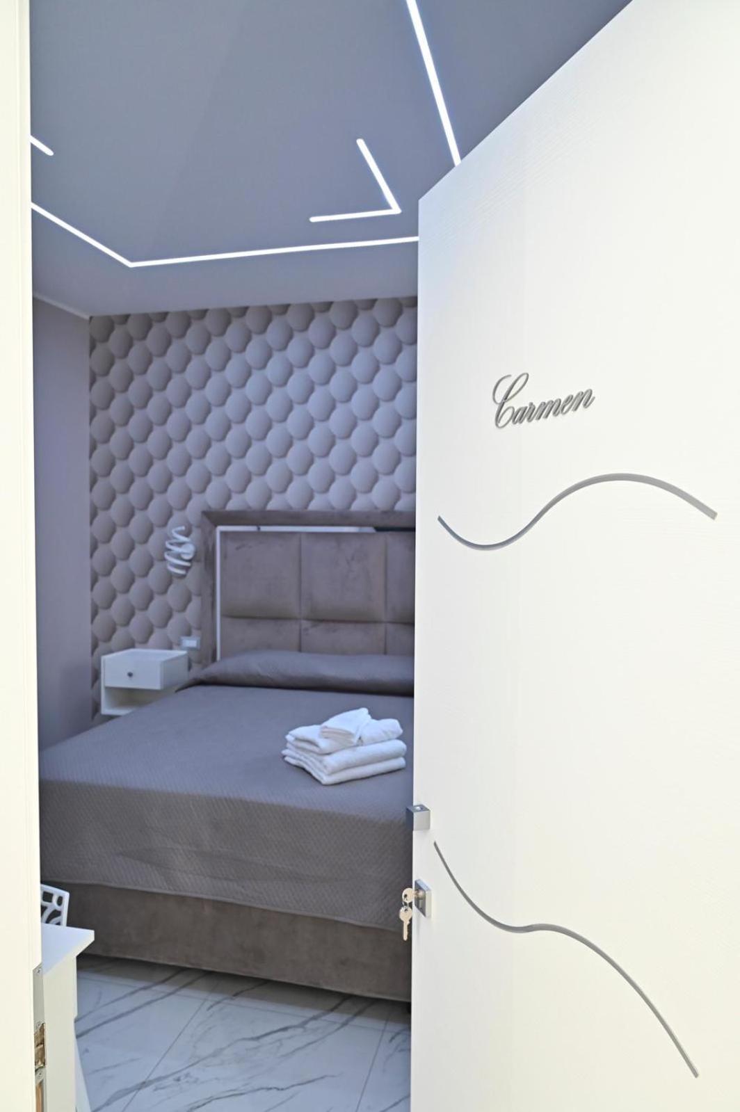 Bebsantaniellohouse1 Bed & Breakfast เนเปิลส์ ภายนอก รูปภาพ