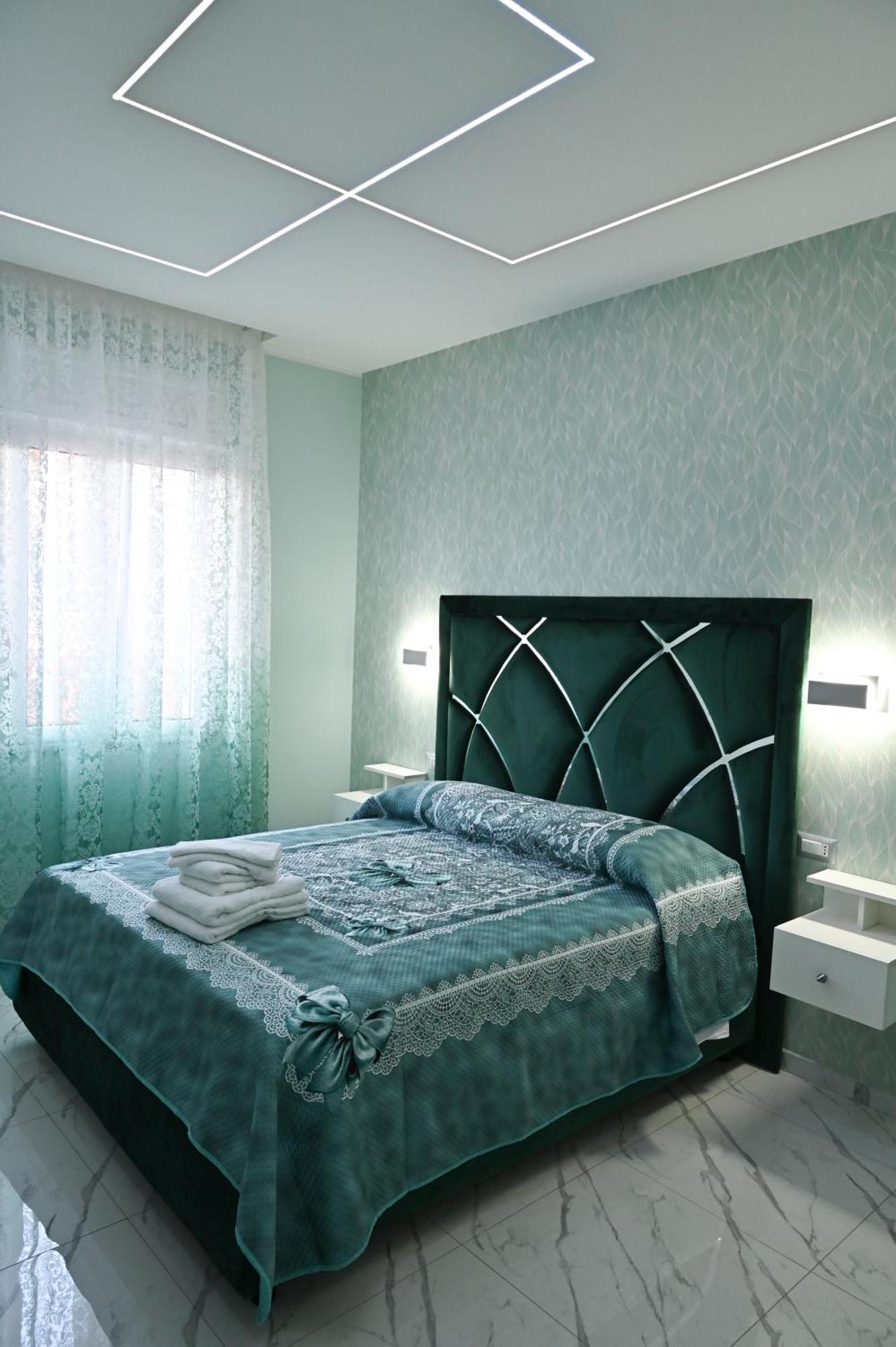 Bebsantaniellohouse1 Bed & Breakfast เนเปิลส์ ภายนอก รูปภาพ