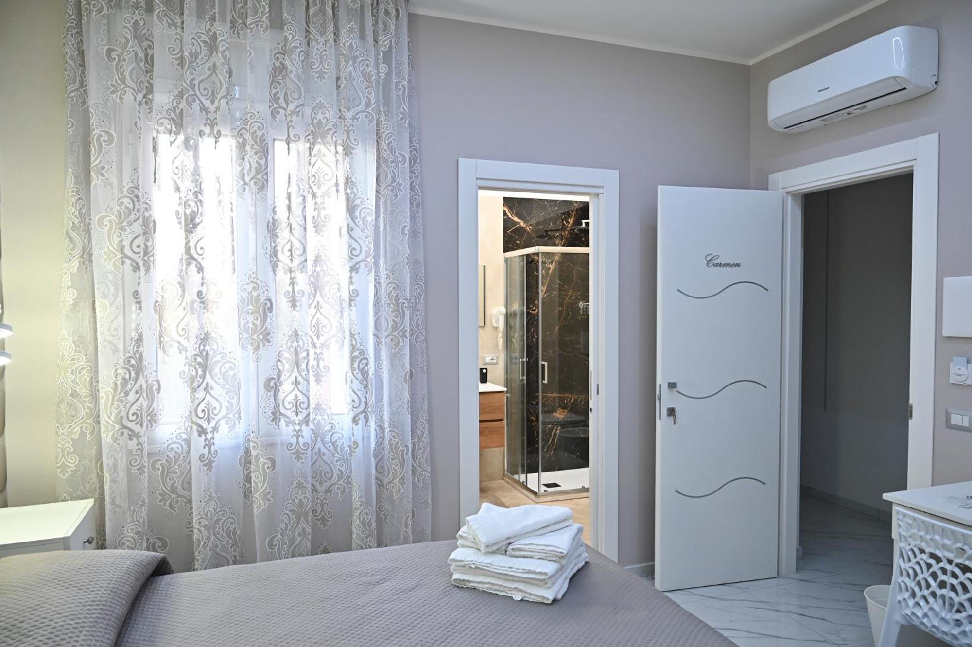 Bebsantaniellohouse1 Bed & Breakfast เนเปิลส์ ภายนอก รูปภาพ