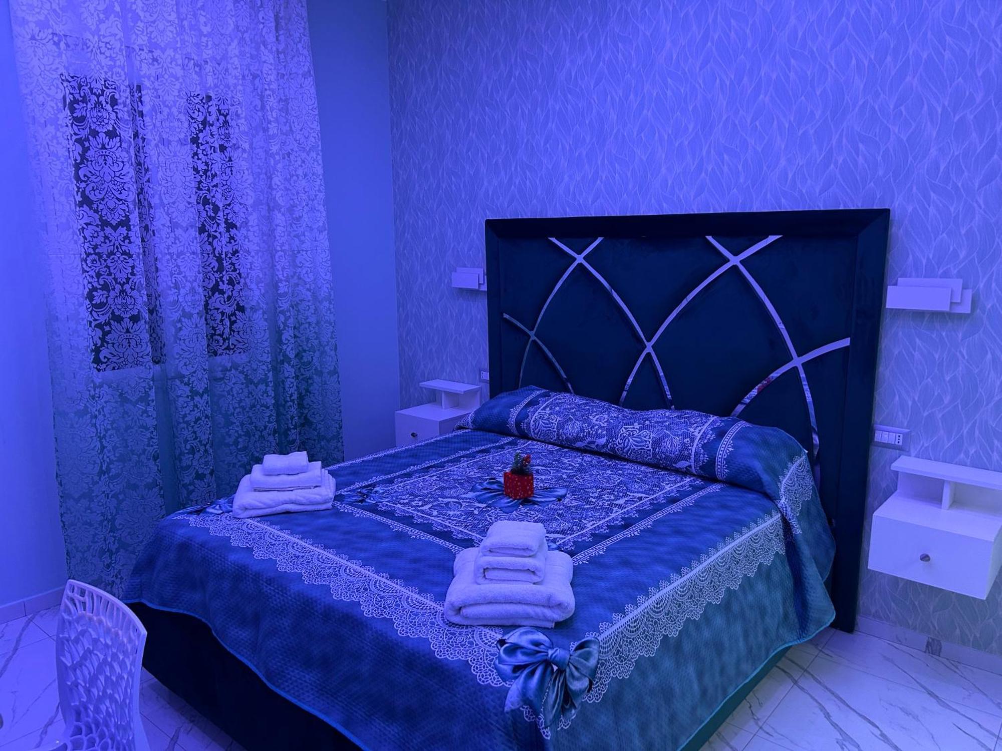 Bebsantaniellohouse1 Bed & Breakfast เนเปิลส์ ภายนอก รูปภาพ