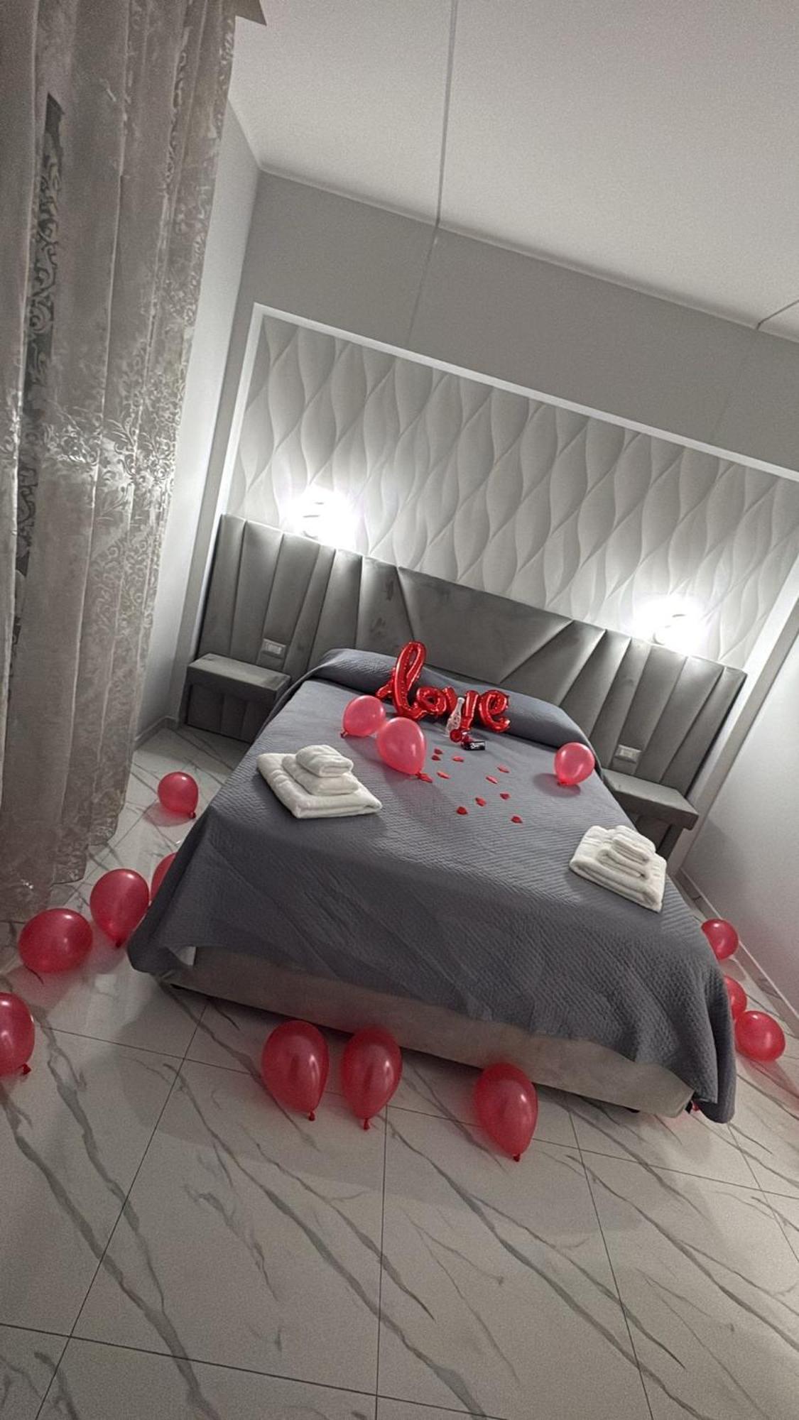 Bebsantaniellohouse1 Bed & Breakfast เนเปิลส์ ภายนอก รูปภาพ